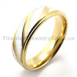Gloden Titanium Ring with Diamond 19284