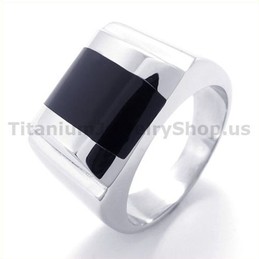 Titanium Ring with Zircon 19356