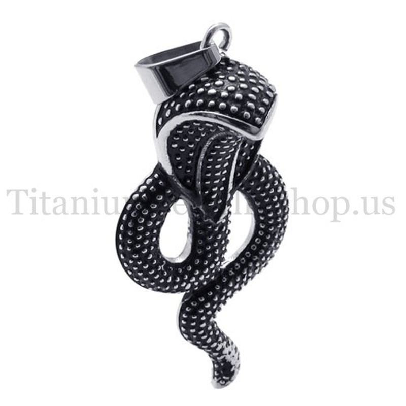 black King Cobra titanium pendant 20080