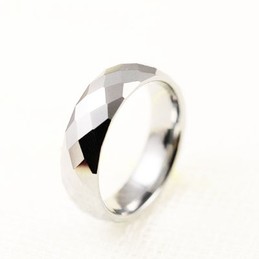 Tungsten gold ring