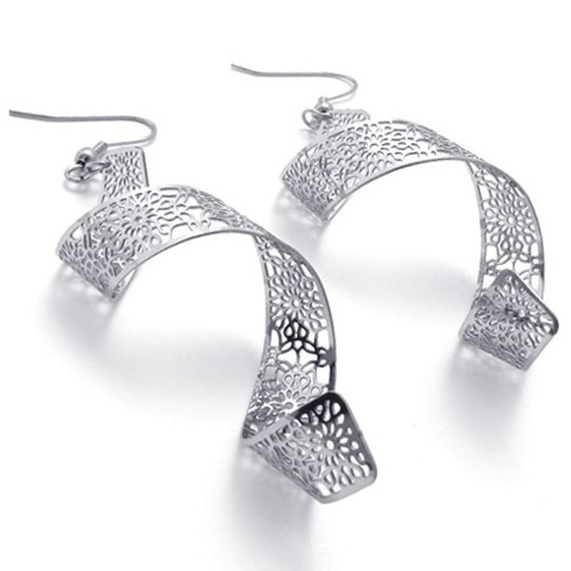 Hollow Titanium Earrings 20244