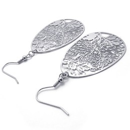 Hollow Chrysanthemum Titanium Earrings 20235