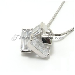 Gorgeous Alloy Pendant with Zircons