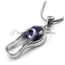 Elegant Slipper Shape Alloy Pendant with Purple Zircon