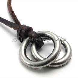 Fashion Alloy Circles Pendant with Leather Chain