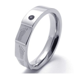 Fashionable Patterns Color Brilliancy Durable in Use Titanium Ring