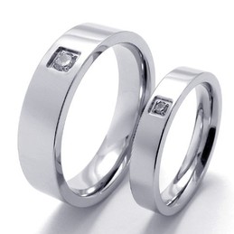 Elegant Shape Color Brilliancy Well-known for Its Fine Quality Titanium Ring
