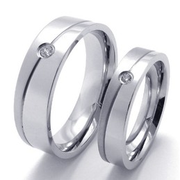 Professional Design Color Brilliancy World-wide Renown Titanium Ring