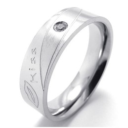 Fashionable Patterns Color Brilliancy Superior Quality Titanium Ring