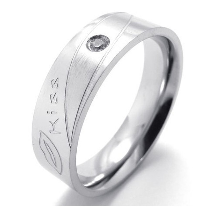 Fashionable Patterns Color Brilliancy Superior Quality Titanium Ring