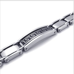Skillful Manufacture Color Brilliancy Stable Quality Titanium Bracelet
