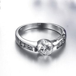 Stable Quality Female Titanium Ring With Rhinestone