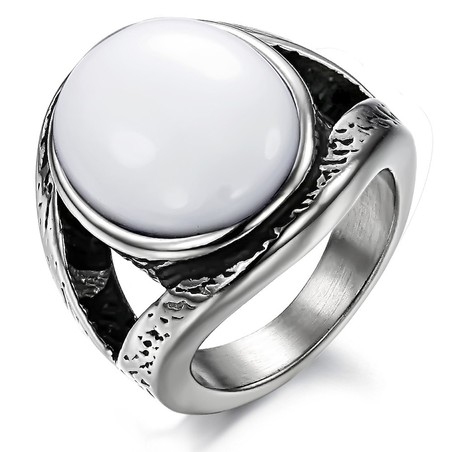 Durable in Use Exaggerate Emerald Titanium Ring 