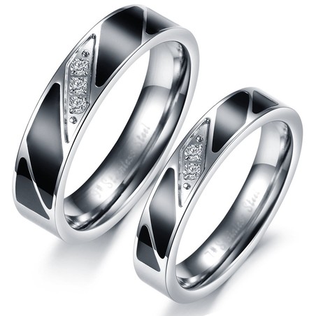 High Quality Titanium Ring For Lovers With Diamond