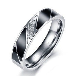 High Quality Titanium Ring For Lovers With Diamond