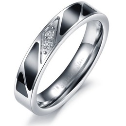 High Quality Titanium Ring For Lovers With Diamond
