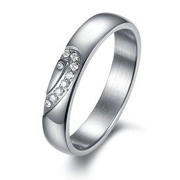 Durable in Use Titanium Ring For Lovers 