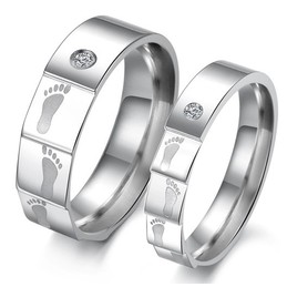 High Quality Layering Titanium Ring For Lovers With Rhinestone