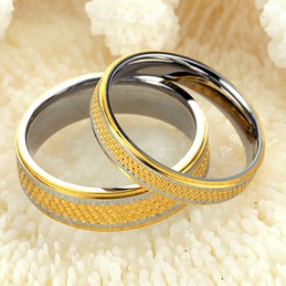 Selling Well all over the World Titanium Ring For Lovers 