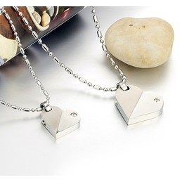 High Quality Sweetheart Titanium Necklace For Lovers