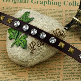 High Quality Retro Titanium Leather Bangle With Rhinestone