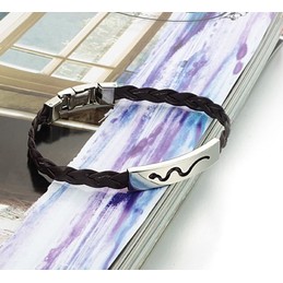 Reliable Reputation Female Titanium Leather Bangle 