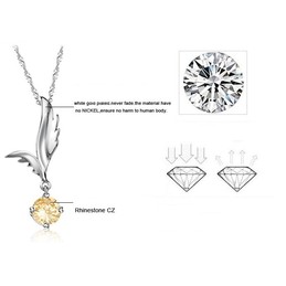 Reliable Quality Female Wing Shape Platinum Plating Titanium Necklace With Rhinestone