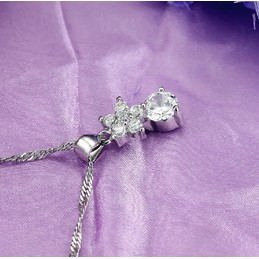 The Queen of Quality Female Star Platinum Plating Titanium Necklace With Rhinestone