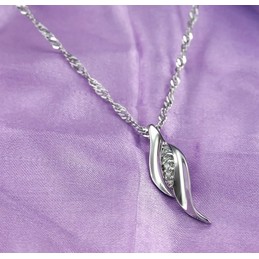 The Queen of Quality Female Platinum Plating Titanium Necklace 
