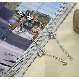 The Queen of Quality Female Clover Shape Platinum Plating Titanium Anklet 