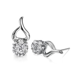 Selling Well all over the World Female Allergy Free Platinum Plating Titanium Earrings With Diamond