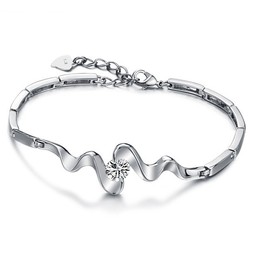 Wide Varieties Female Classic Platinum Plating Titanium Bracelet With Rhinestone