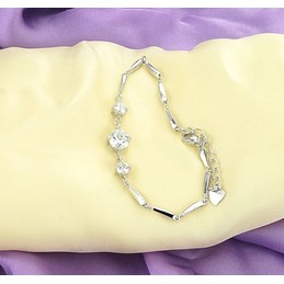 Stable Quality Female Platinum Plating Titanium Bracelet With Diamond