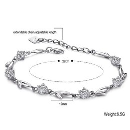 Well-known for Its Fine Quality Female Leaf Shape Platinum Plating Titanium Bracelet With Rhinestone