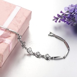 Selling Well all over the World Female Platinum Plating Titanium Bracelet