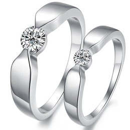 High Quality Platinum Plating Titanium Ring For Lovers With Rhinestone