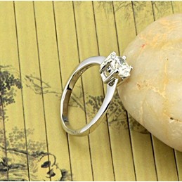 Quality and Quantity Assured Female Platinum Plating Titanium Ring With Rhinestone
