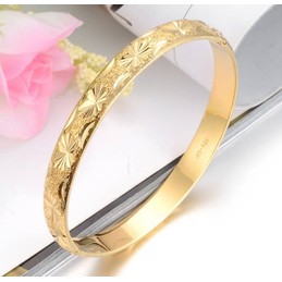 High Quality Female ELegant 18K Gold-Plated Bangle 