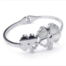 Men's Titanium Clover Bracelet