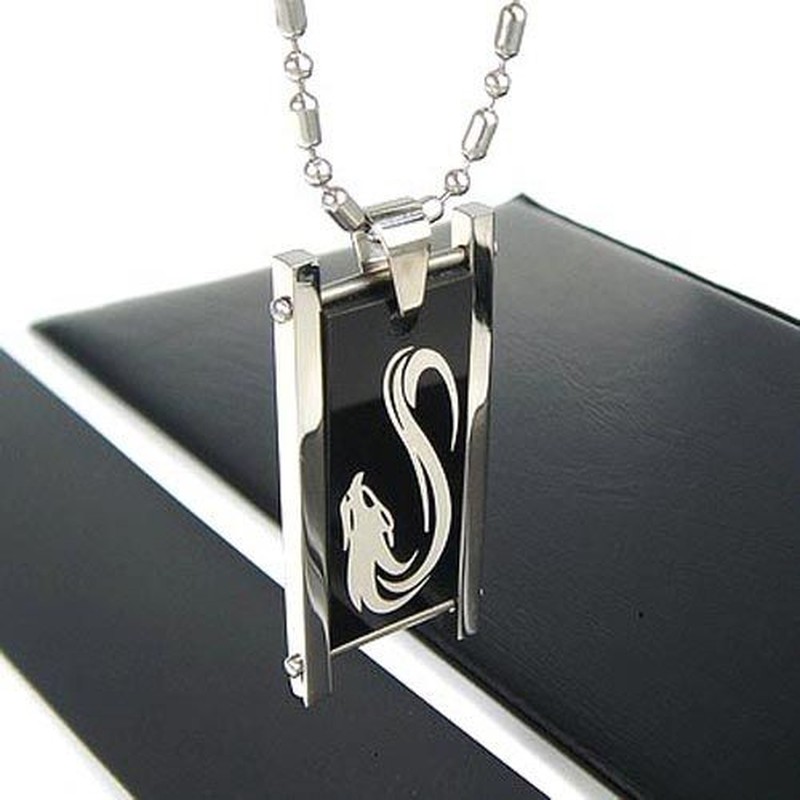 Man Black Pattern Wolf Titanium Steel Necklace -New-